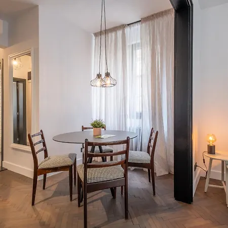 Soho 13 - Black & White