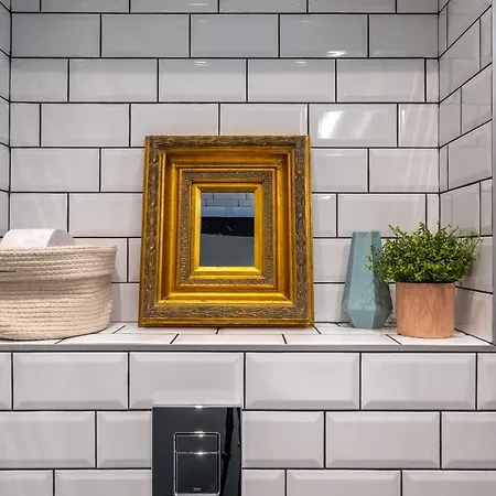 Soho 13 - Black & White *