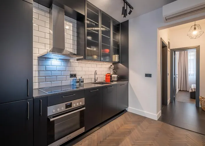 Soho 13 - Black & White Apartmán *