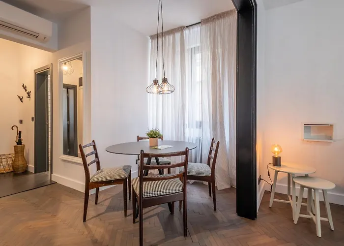 Soho 13 - Black & White