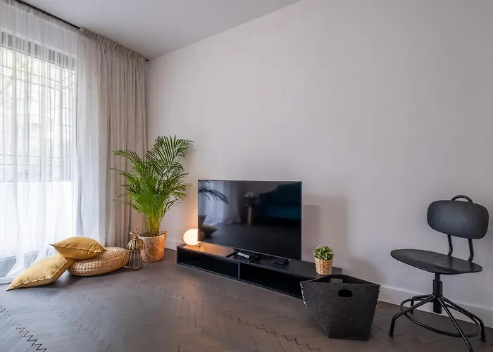 Soho 13 - Black & White * Sofie