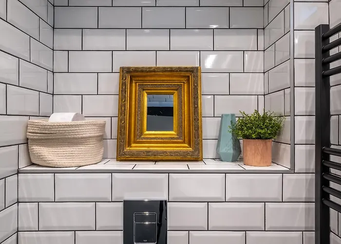 Soho 13 - Black & White *